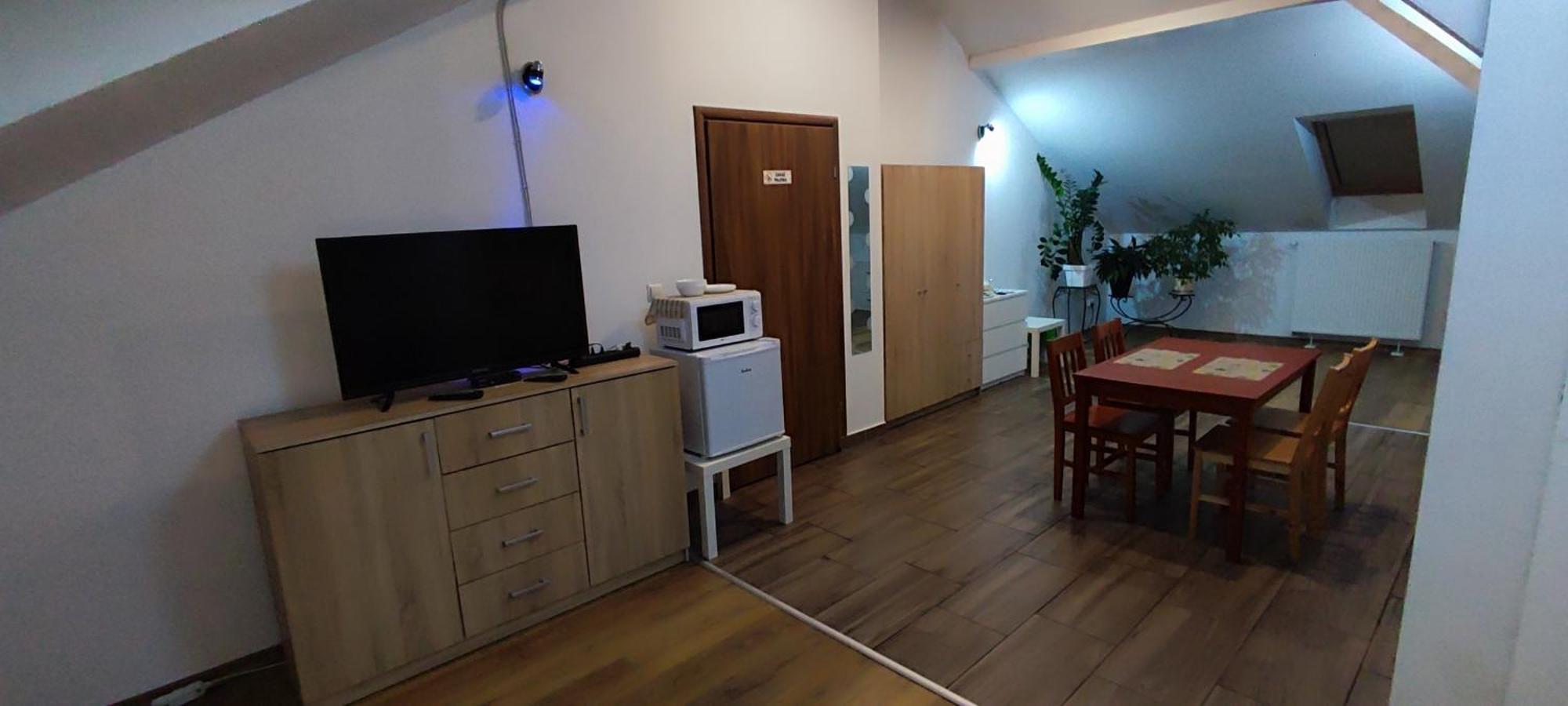Keisa Apartrooms Nowy Sacz Ngoại thất bức ảnh